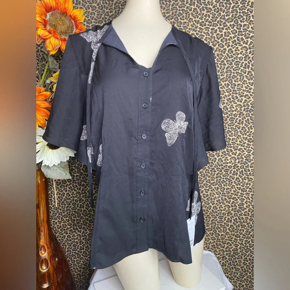 🦋B2G1🦋UNIQUE VINTAGE 1940’s Black Butterfly Print Cecilia Blouse NWT | MED | - Picture 5 of 9